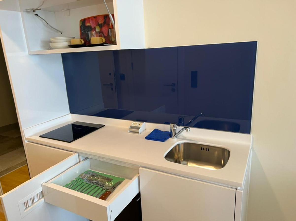 Orbi City Lux Apartment Батуми Экстерьер фото