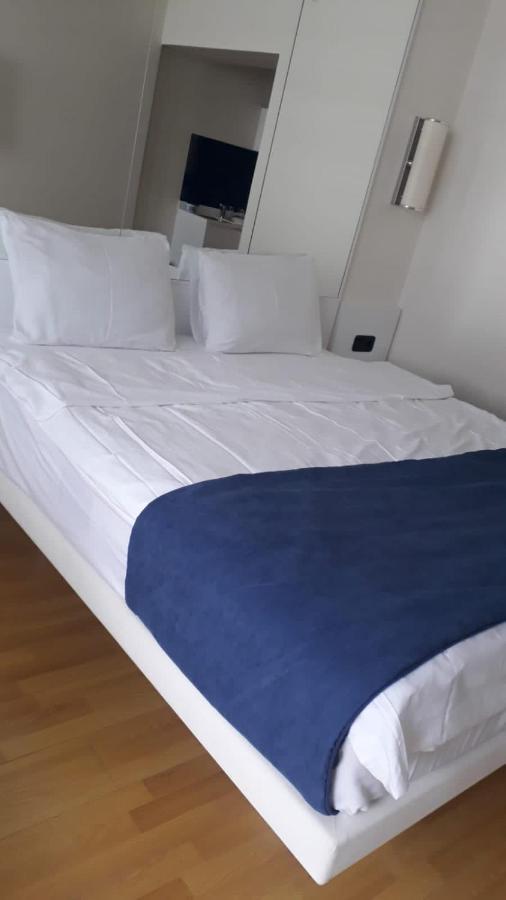 Orbi City Lux Apartment Батуми Экстерьер фото