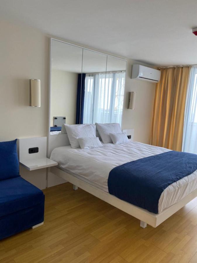 Orbi City Lux Apartment Батуми Экстерьер фото